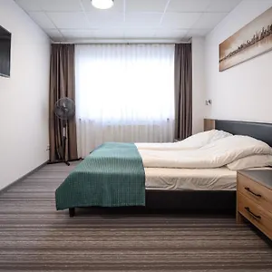 Gościnne Hut Pus 2* Kraków